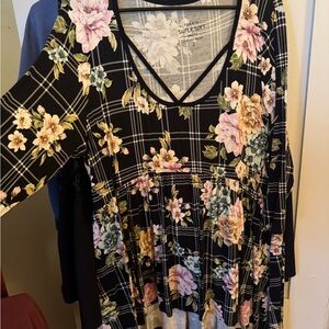 Torrid Black Floral Plaid Tunic Top